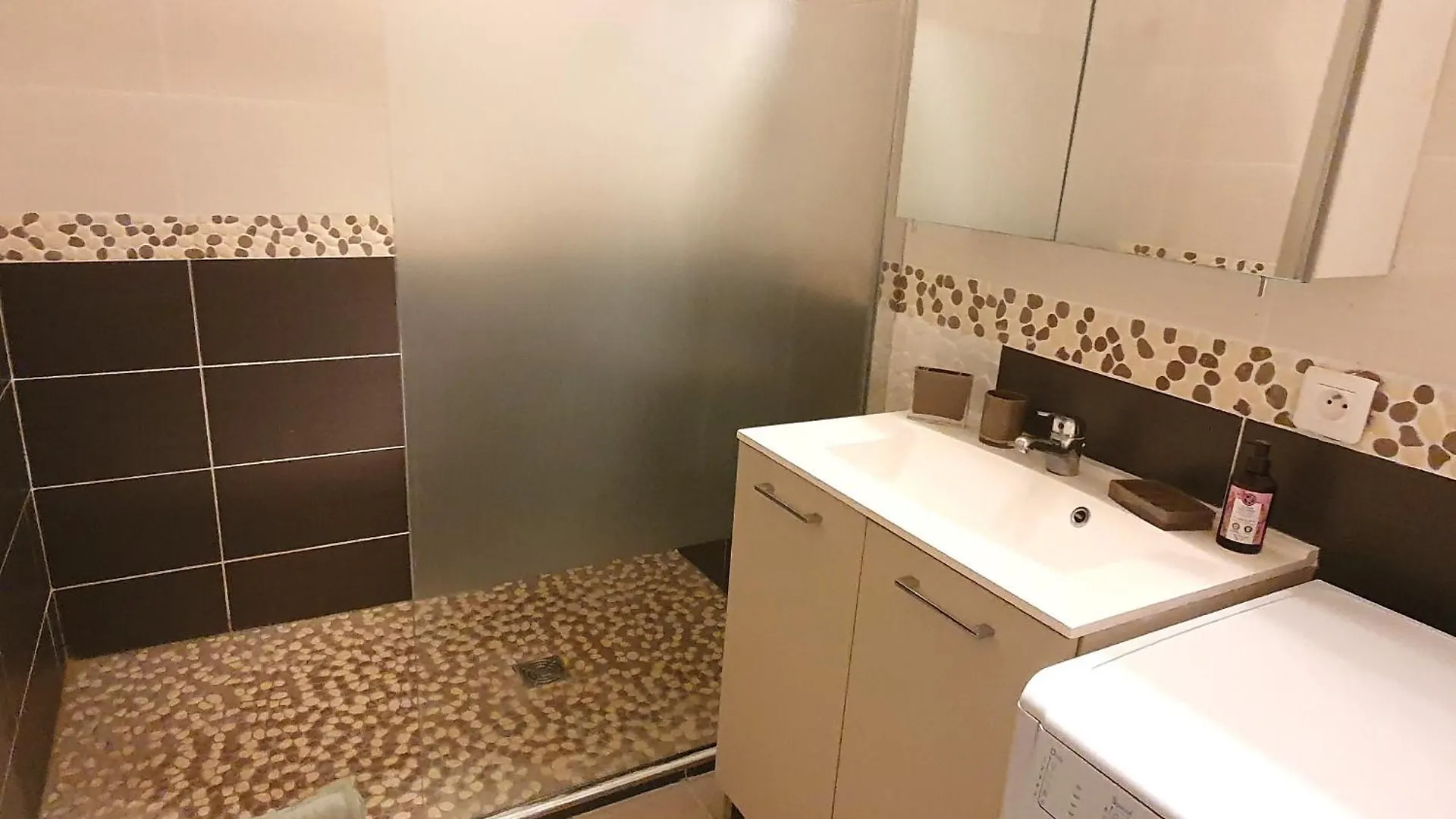 Studio Avec Coin-Nuit, Terrasse Et Parking, Centre Sainte-Maxime, Proche Plages - 4 Pers. - Fr-1-780-61 France